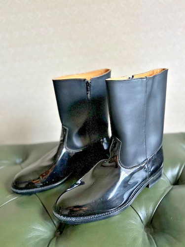 New officers mess leather - new,