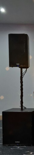 Qsc hpr151i 700w - 15",