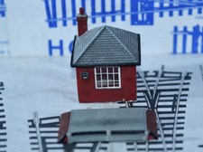 Hornby Skaledale R8588 OO Gauge. Weighbridge Office & Scales. No Box