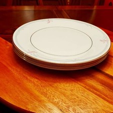 Royal Doulton Carnation Set of 4 Dinner Plates