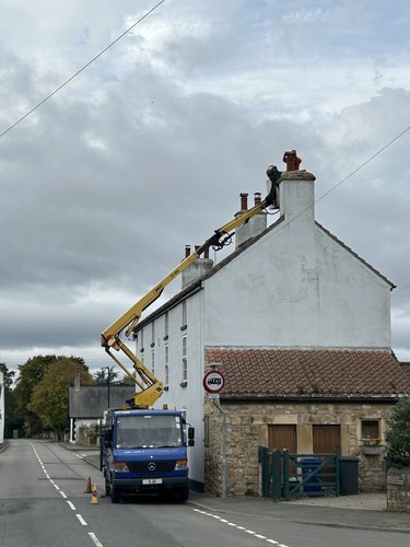 Cherry picker hire with - hire,