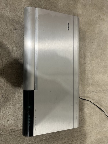 Bose lifestyle model - model, music