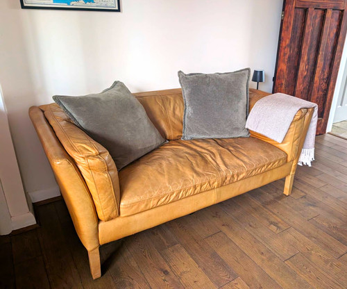 Halo seater small sofa - sofa, tan