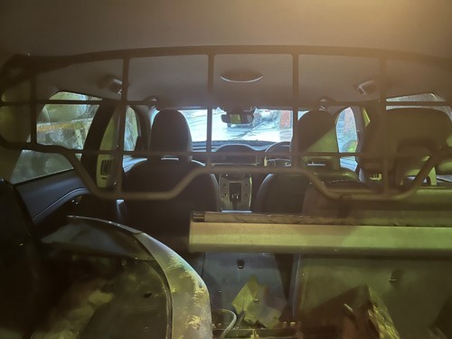 Volvo v70 xc70 - volvo, dog