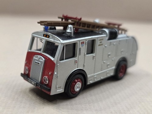 Oxford diecast dennis - oxford,