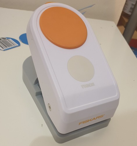 Fiskars hole punch watch - fiskars, @@