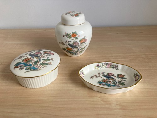 Wedgwood vintage bone china - vintage,