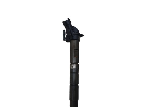 Toyota auris fuel injector - toyota,
