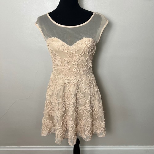 Jump apparel floral applique - apparel,