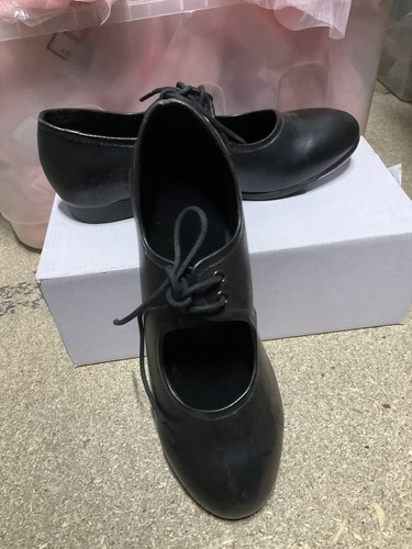 Black low heel tap - low,