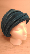 ORIGINAL 1920's-vintage Antique Turquoise Velvet, Fabulous FLAPPER HAT