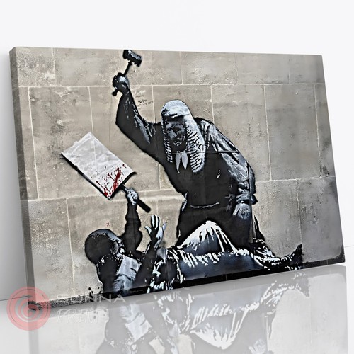 Banksy royal courts justice - courts,