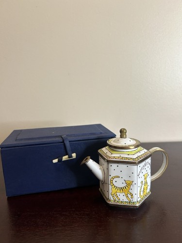 Vintage trade aid miniature - vintage,