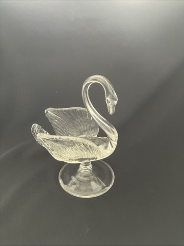 Vintage glass swan - glass,