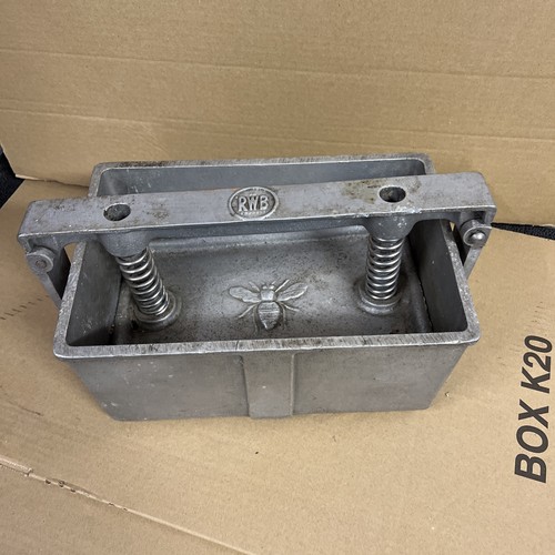 Vintage cast aluminium - cast, meat