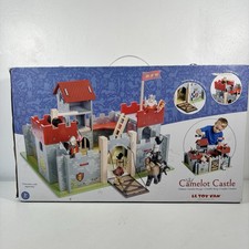 Le Toy Van Wooden Castle Camelot Castle Wooden Toy Castle Playset and Knights