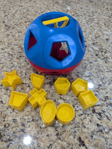 Tupperware shape sorter red - shape,