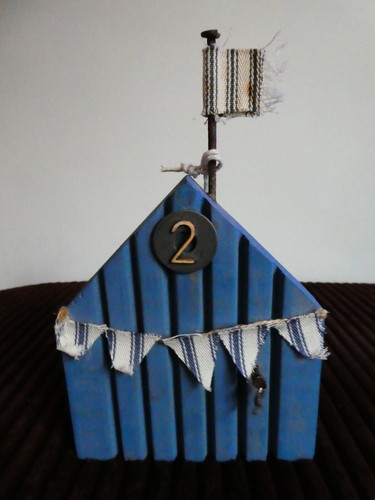 Small wooden blue beach - ☀️,