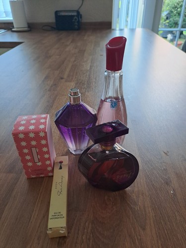 Job lot perfumes - lot, of