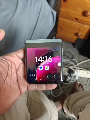 Motorola razr ultra 5g - razr,