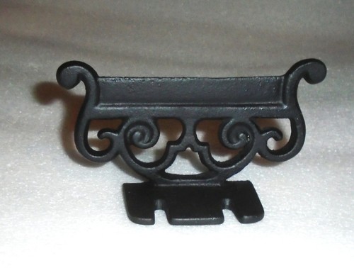 Off antique 1900 cast - ,