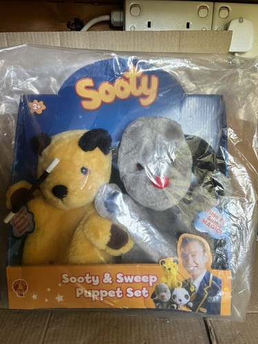 Sooty sweep plush hand - sweep,