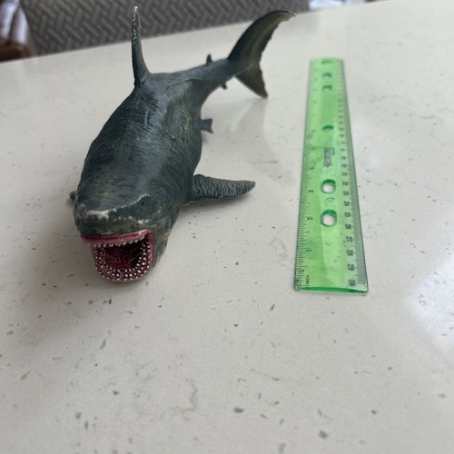 Megalodon shark figure mofun - megalodon,