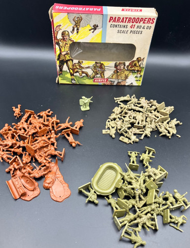 1960 airfix paratroopers - 1960's,
