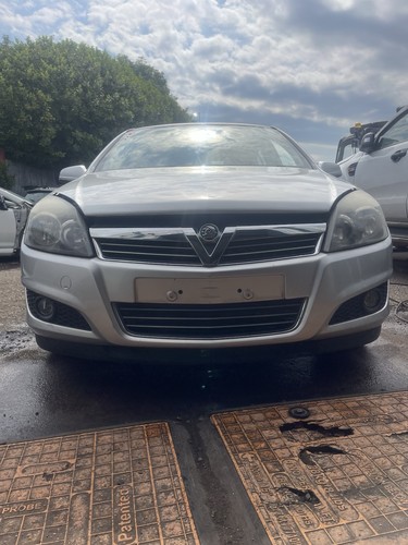 Vauxhall astra bumper - vauxhall, front