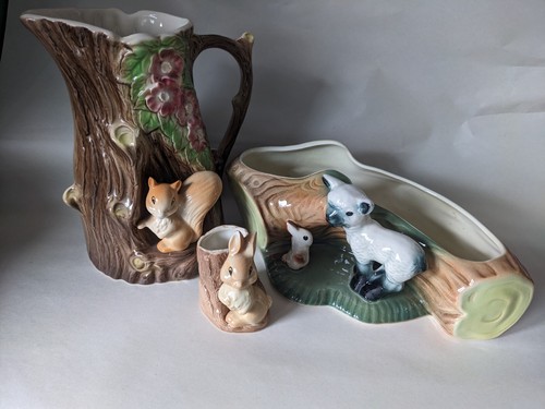 Hornsea fauna vases bunny - x,