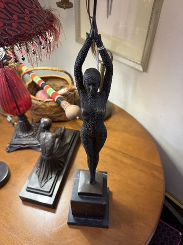 Signed bronze art - bronze,