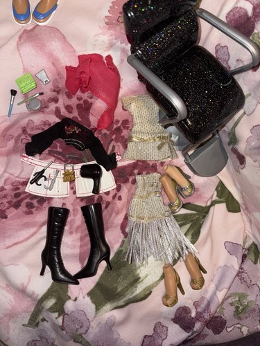 Bratz doll outfit bundle - doll,