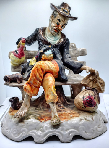 Capodimonte tramp bench - capodimonte, on