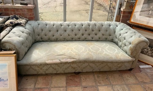 Large antique chesterfield - large,