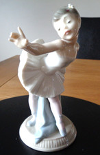 Nao by Lladro My First Bow
