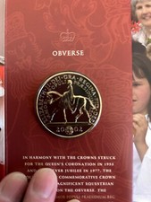 Royal Mint Golden Jubilee £5 Coin Queen Elizabeth Crown presentation Pack