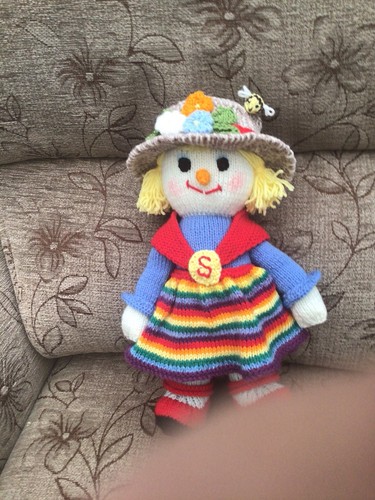 Brand new hand knitted aunt - new,