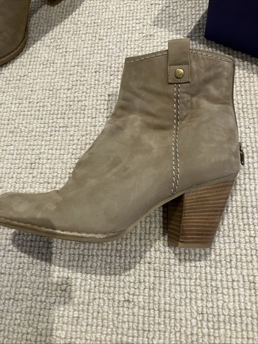 Russell bromley stuart - russell,