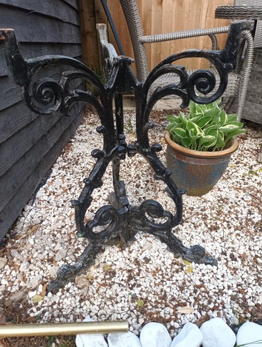 Vintage cast iron table - cast, base
