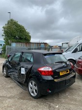 TOYOTA AURIS 1.8 HYBRID MK1 -