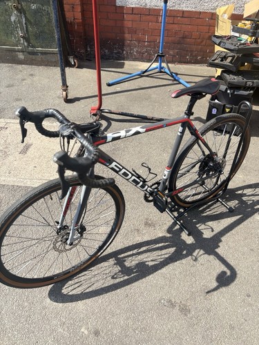 Focus mares 700c m - mares,