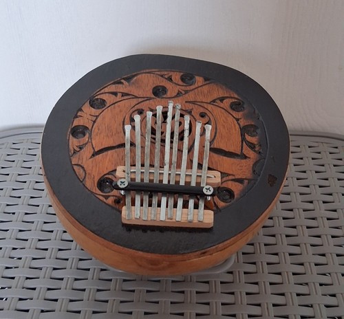 Percussion kalimba thumb - percussion,