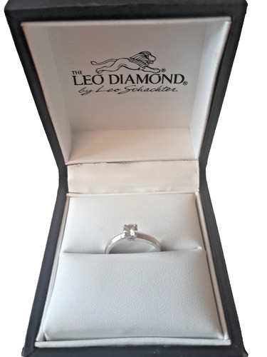 Leo diamond round carat - round, 0.32
