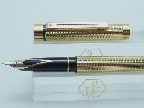 Rare sheaffer targa 1011 gold - rare,