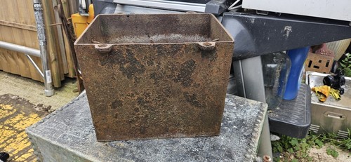 Vintage cast iron - iron, tank