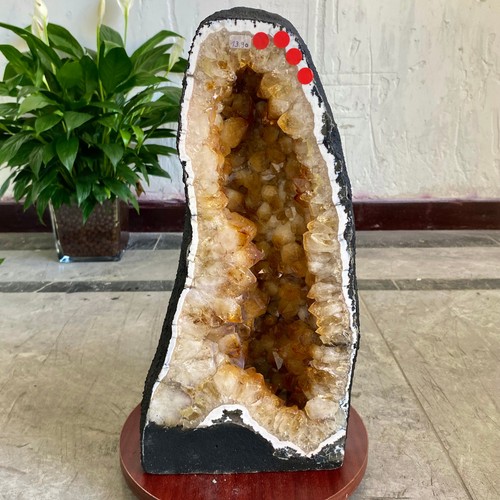62lb large natural citrine - 30.62lb,