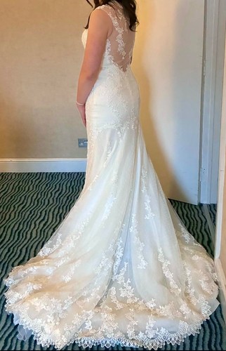 Pronovias wedding dress - pronovias,