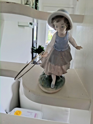 Lladro nao figures girl with - nao,