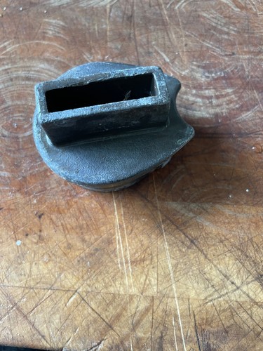 Sailing dinghy mast - mast, base