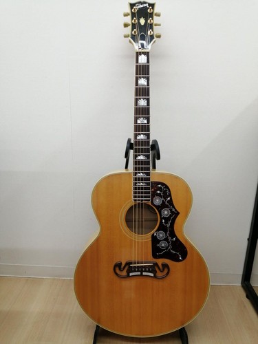 Gibson acoustic guitar 200 - gibson, j-200